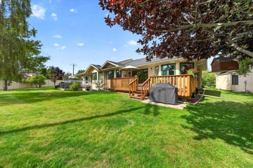 95 Sunlake Close Se, Calgary, AB 
