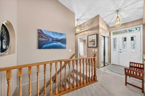 95 Sunlake Close Se, Calgary, AB 
