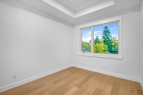 2437 52 Avenue Sw, Calgary, AB 