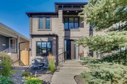 1443 40 Street SW Calgary, AB T3C 1W8