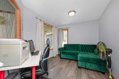 56 Martinglen Place Ne, Calgary, AB 