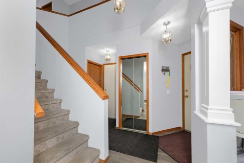 56 Martinglen Place Ne, Calgary, AB 