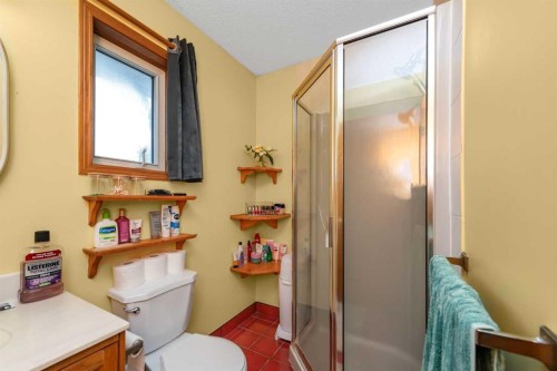 56 Martinglen Place Ne, Calgary, AB 