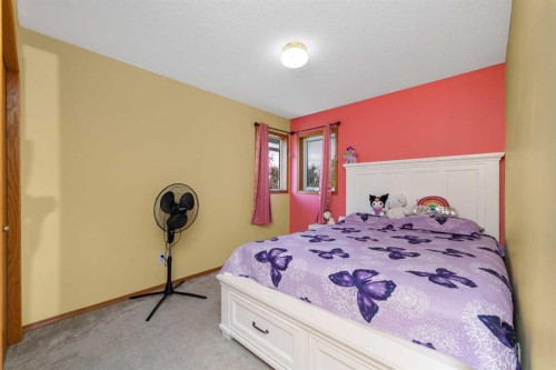 56 Martinglen Place Ne, Calgary, AB 