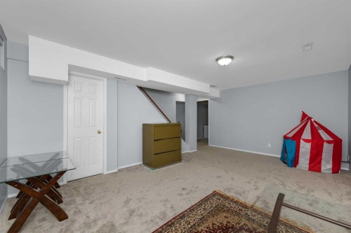 56 Martinglen Place Ne, Calgary, AB 