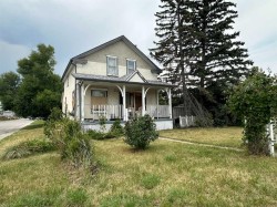 7247 25 Street SE Calgary, AB T2C 0Z9