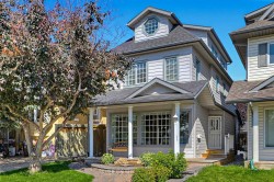532 54 Avenue SW Calgary, AB T2V 0C7