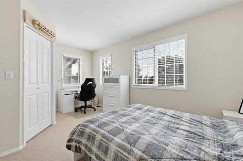 532 54 Avenue Sw, Calgary, AB 