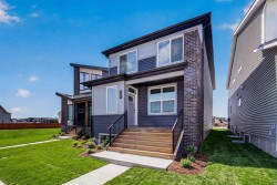 155 Stargazer Grove NW Calgary, AB T3P 3E2