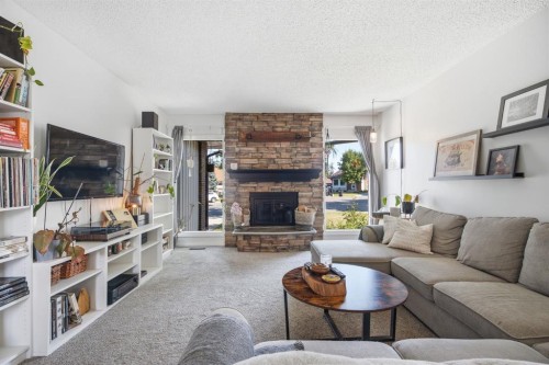 36 Berkley Place Nw, Calgary, AB 