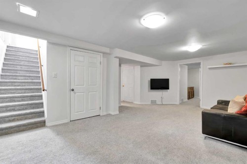 7112 Fountain Road Se, Calgary, AB 