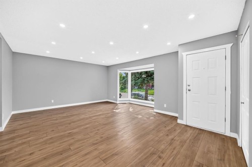 208 Penbrooke Way Se, Calgary, AB 
