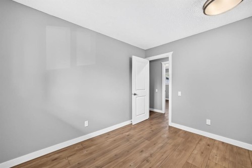 208 Penbrooke Way Se, Calgary, AB 