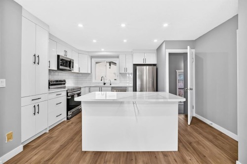 208 Penbrooke Way Se, Calgary, AB 