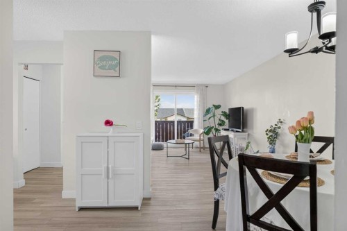 8335 Centre Street Nw, Calgary, AB 
