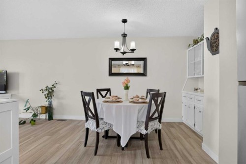 8335 Centre Street Nw, Calgary, AB 