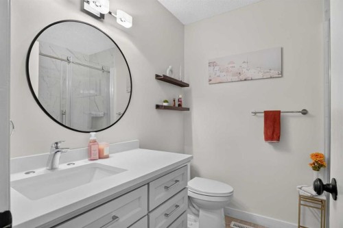 8335 Centre Street Nw, Calgary, AB 
