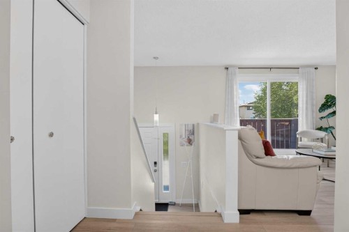 8335 Centre Street Nw, Calgary, AB 