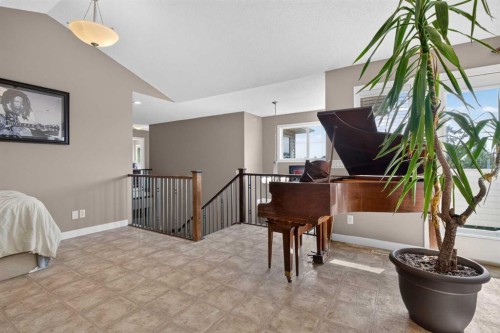 4 Sunset Square, Cochrane, AB 