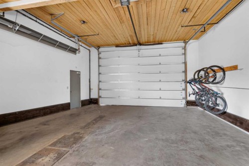 4 Sunset Square, Cochrane, AB 