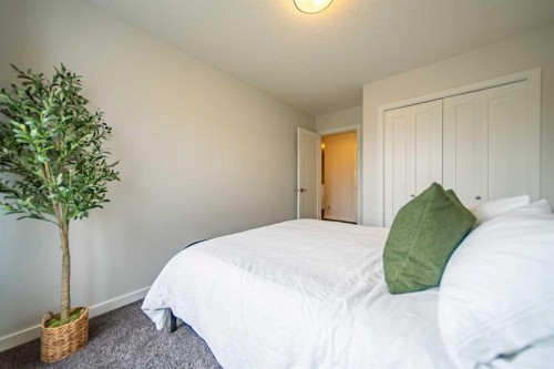 41 Masters Crescent Se, Calgary, AB 