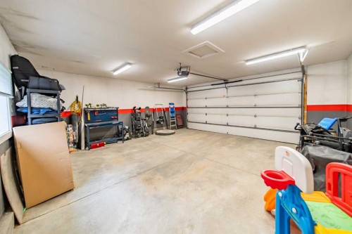 41 Masters Crescent Se, Calgary, AB 