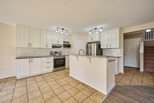22 Citadel Crest Link Nw, Calgary, AB 