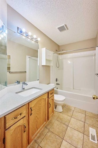 22 Citadel Crest Link Nw, Calgary, AB 