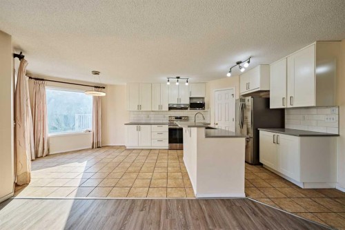 22 Citadel Crest Link Nw, Calgary, AB 