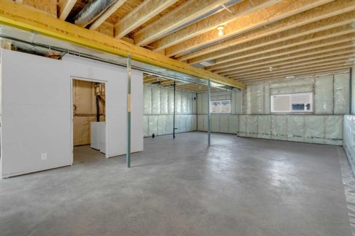 9 Ian Way, Sylvan Lake, AB - Indoor