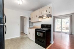 6-4527 73 Street NW Calgary, AB T3B 2M3