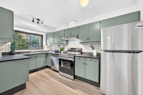 19 Hawkwood Drive Nw, Calgary, AB 