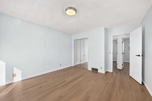 19 Hawkwood Drive Nw, Calgary, AB 