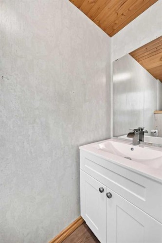 19 Hawkwood Drive Nw, Calgary, AB 