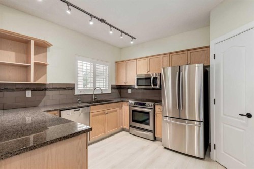 107 Patterson View Sw, Calgary, AB 