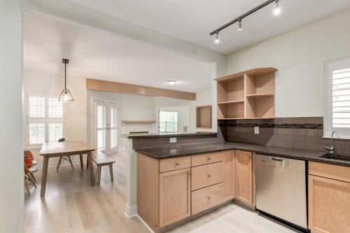 107 Patterson View Sw, Calgary, AB 