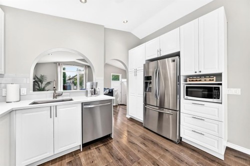 193 Mt Aberdeen Circle Se, Calgary, AB 