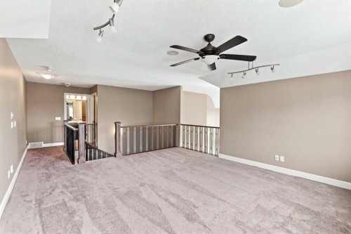 242 Cranleigh Place Se, Calgary, AB 