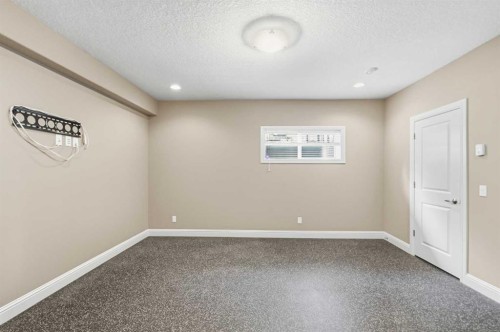242 Cranleigh Place Se, Calgary, AB 