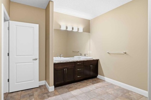 242 Cranleigh Place Se, Calgary, AB 