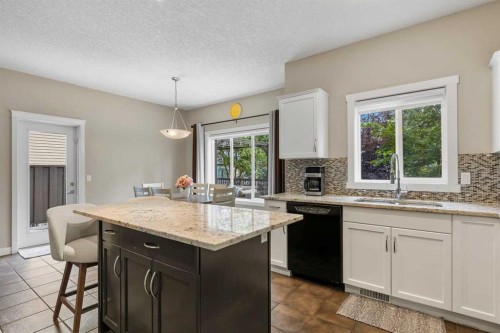 125 Cougarstone Manor Sw, Calgary, AB 