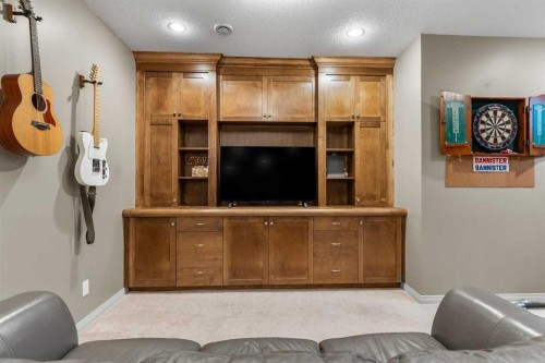 125 Cougarstone Manor Sw, Calgary, AB 