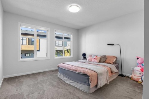 110-42 Cranbrook Gardens Se, Calgary, AB 