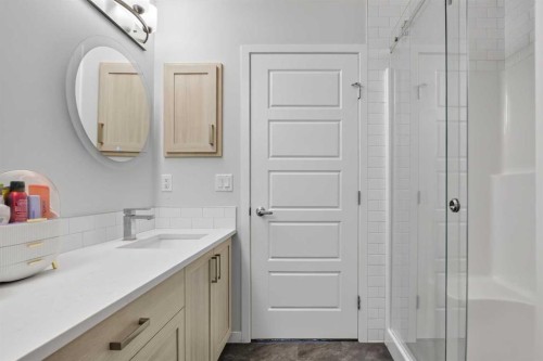 110-42 Cranbrook Gardens Se, Calgary, AB 