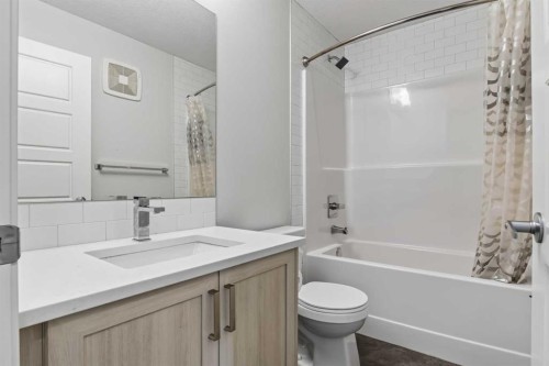 110-42 Cranbrook Gardens Se, Calgary, AB 