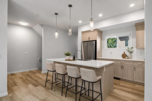 110-42 Cranbrook Gardens Se, Calgary, AB 