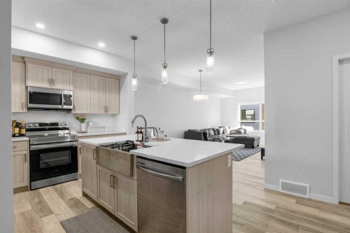 110-42 Cranbrook Gardens Se, Calgary, AB 