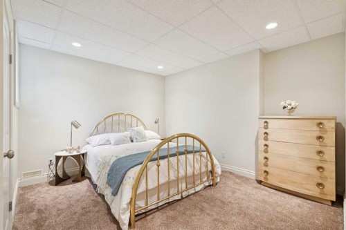 68 Spring Valley Way Sw, Calgary, AB 