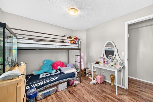 1321-8 Bridlecrest Drive Sw, Calgary, AB 