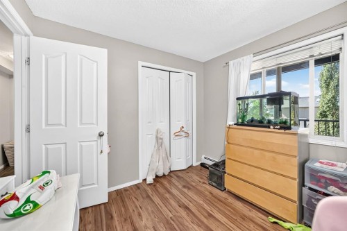 1321-8 Bridlecrest Drive Sw, Calgary, AB 